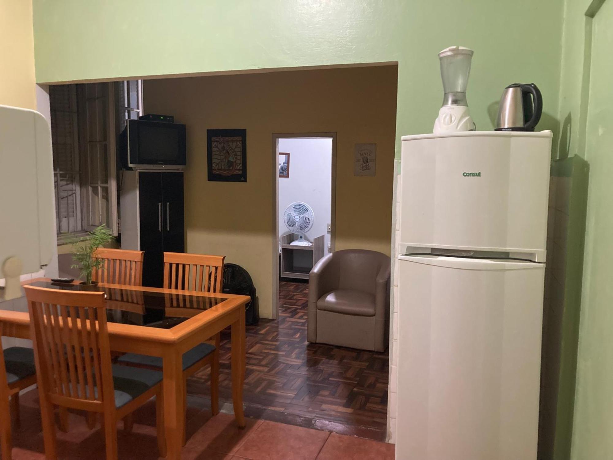 Hostel Do Lucca Порту-Алегри Экстерьер фото